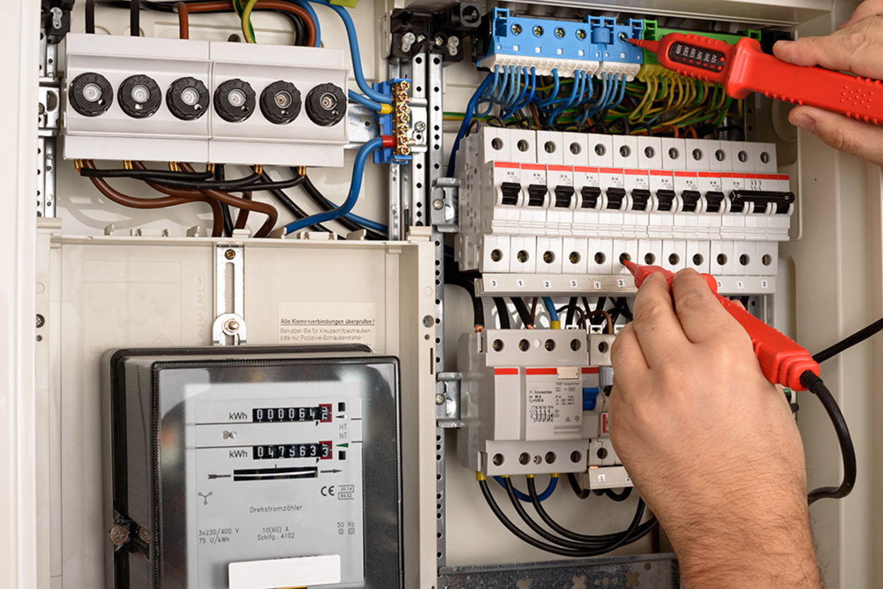 E-Check bei Elektro Köll GmbH in Hausham