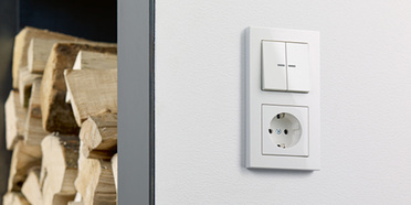 JUNG KNX Taster F 10 bei Elektro Köll GmbH in Hausham